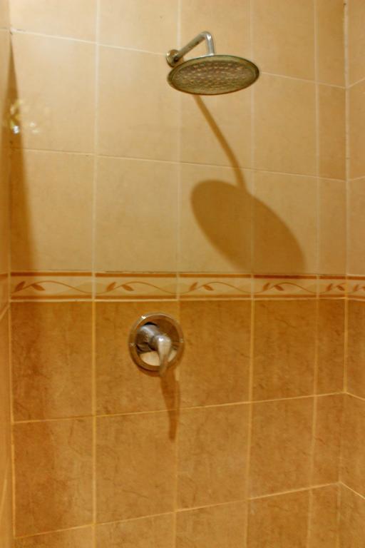 Arya Inn Enny Salon And Spa レンボンガン島 部屋 写真